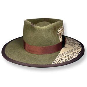 Gorgeous NWT Olive Bandana Hat